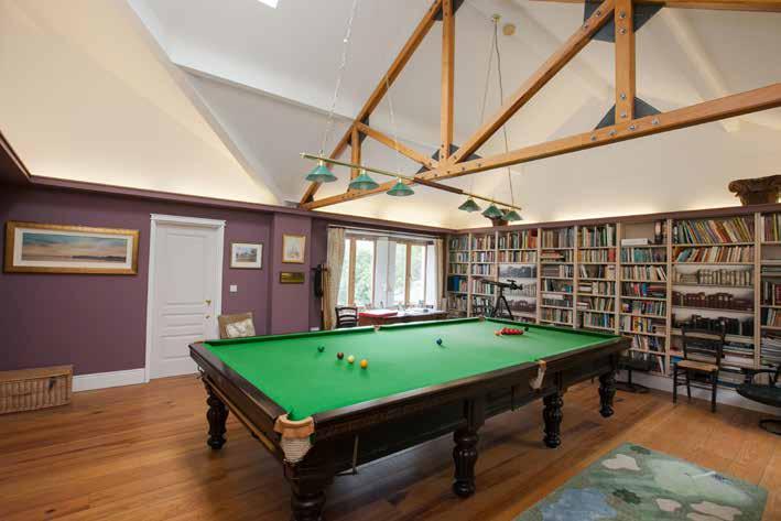 SECOND FLOOR GAMES ROOM / LIBRARY: 22' 0" x 19' 10" (6.71m x 6.05m) Stunning views to Belfast Harbour. Vaulted ceiling with exposed beams. Built-in shelving. BEDROOM (3): 14' 3" x 12' 6" (4.