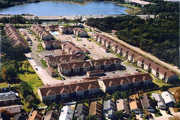 APARTMENT HOMES Development Design Build LAKEVIEW CLUB LUXURY APARTMENTS Apopka, Florida Strasberg Construction and Development principals were instrumental with this $12,000,000, 282 unit luxury