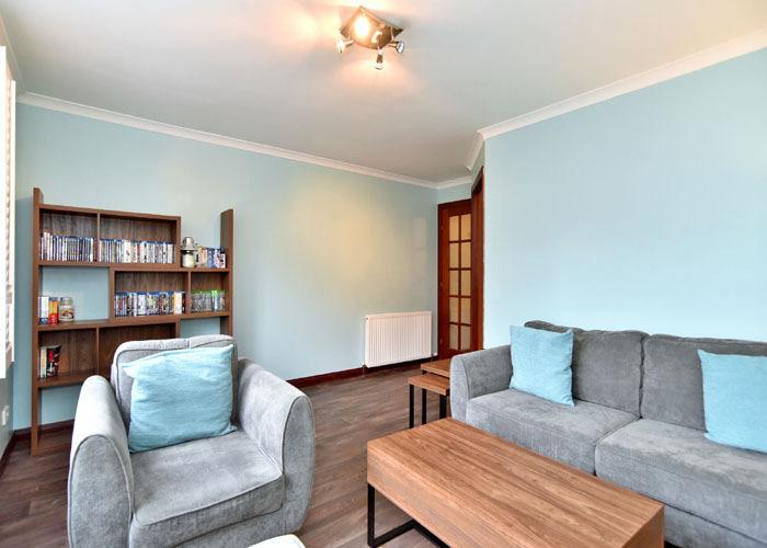 DESCRIPTION Situated within a modern yet established residential development, this FIRST FLOOR FLAT offers bright airy well proportioned accommodation and would represent an excellent purchase for