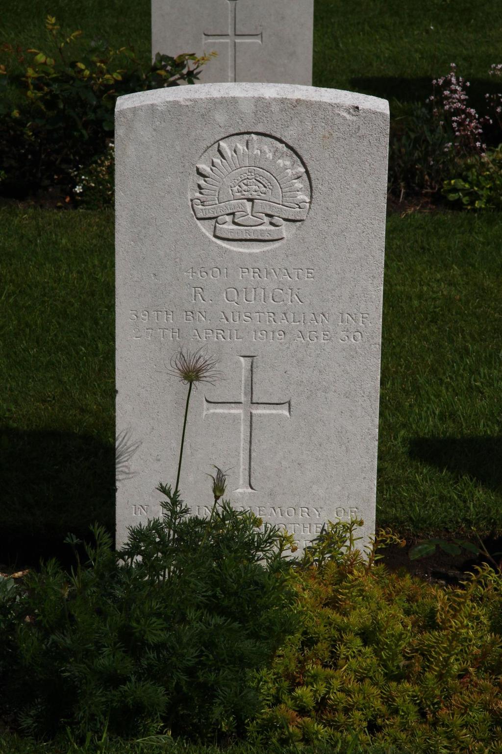 Photo of Private R. Quick s CWGC headstone in St.