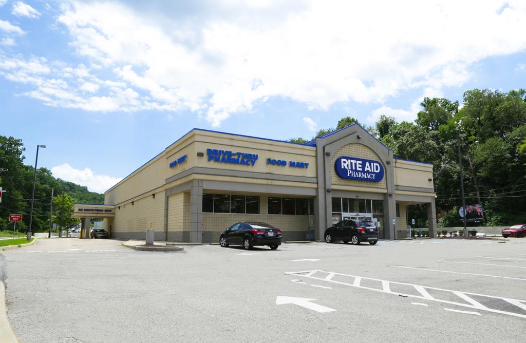 Rite Aid offering memorandum ACTUAL PROPERTY Buyer must verify the information and bears