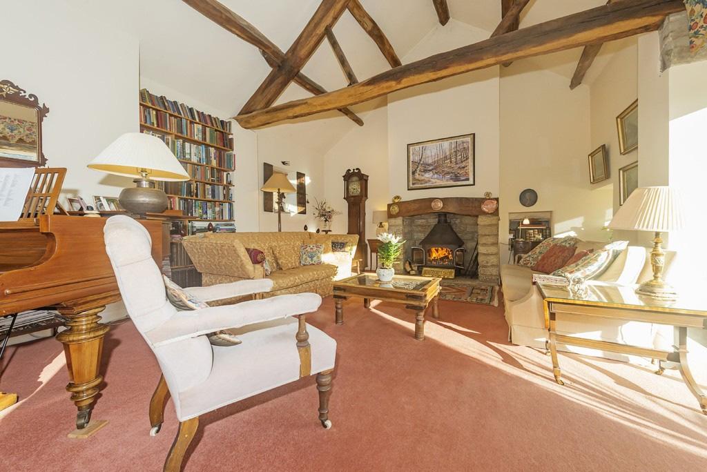 Wells Close Farm, Glasshouses, HG3 5RA Offers Over 800,000 A rare opportunity to acquire a traditional three/four-bedroomed Nidderdale farmhouse and a detached two-bedroomed cottage occupying a