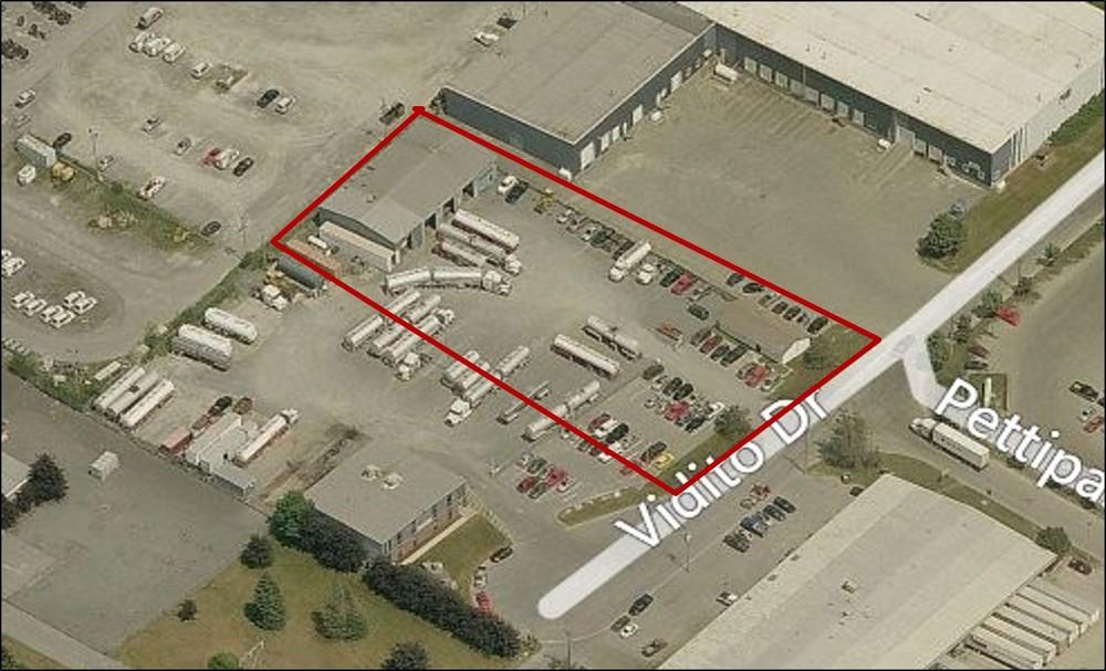 EXECUTIVE SUMMARY Civic Address: Property Type: 6 Vidito Drive, Dartmouth NS Industrial Truck Repair Facility Year Built: 1983 Current Use: Assessed Owner: Building 1 & 2 GLA: Vacant, available