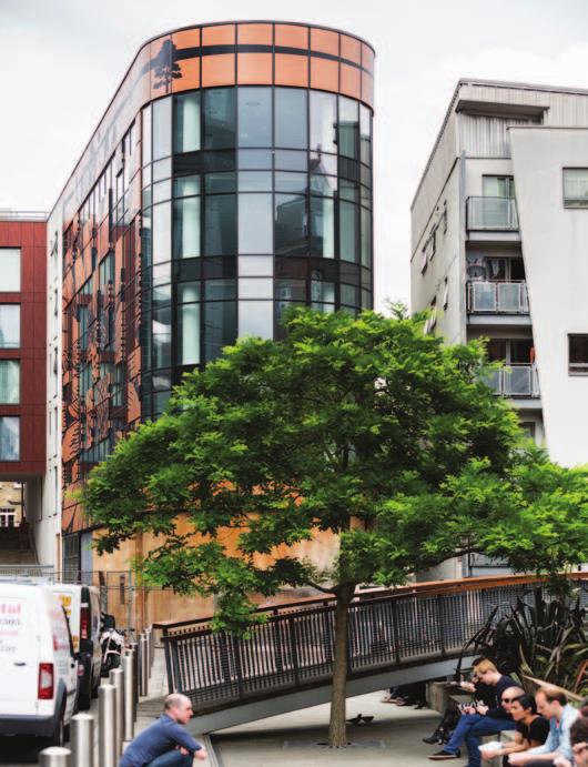 within the London Borough of Islington. The ground floor of the property has permission for uses within classes A1-5, B1, D1 and D2 with the upper parts benefitting from B1 consent.