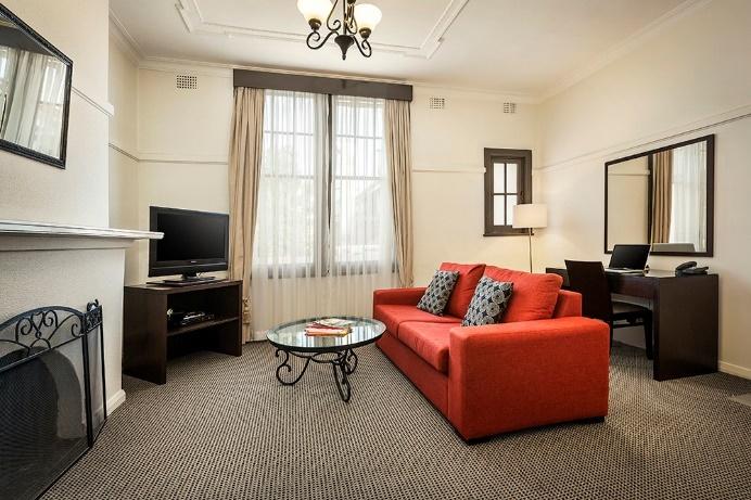 Quest Apartments Canberra 28 West Row, Canberra 20-minute walk to workshop venue One Bedroom Apartment $224 per night Feel right at home in the One Bedroom Apartment.