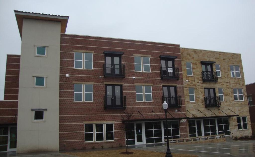 10 Lipscomb St. Complete 2015, Fort Worth s Medical District. Apartments are on 2nd and 3rd floor above medical offices. Building has an elevator and code entry. Come check out the views of downtown!