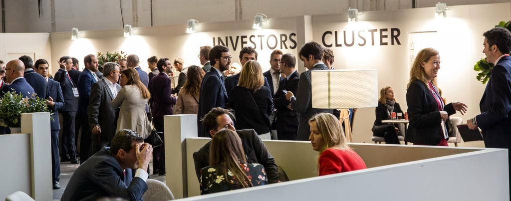 Expo & Symposium The Investors cluster exhibiting modules of 12 sq.m. or private spaces of 15 sq.m., personalized and equipped with free access to its business lounge (a central exclusive area for the networing).