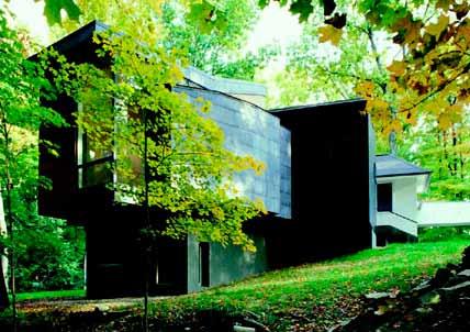 06 06 HALF-LIFE HOUSE Location: Moreland Hill, Ohio Architects: Thom Stauffer