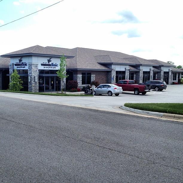 Office Space for Lease 413 N McCroskey St, Nixa, MO 65714 Competitive pricing Excellent Hwy 160 exposure