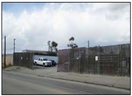 5100 Price/Acre $4,117,647 On Market List Price $975,000 Zoning M3 Lot Size (SF) 10,609 Price/SF $91.