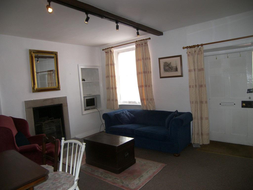 com For Sales In The Dales 01969 622936 Pony Cube Cottage, Middleham Character Stone Built Cottage 2 Double