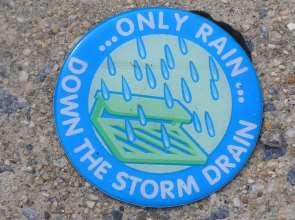 Stormwater Management with Best Management Practices (BMPs) Introduction What issues does this tool address? Localized and downstream flooding. Groundwater recharge. Stream baseflow. Water quality.