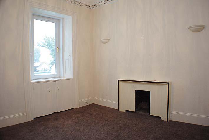 central heating radiator, cornicing, ceiling rose, understair cupboard and shelved cupboard, telephone point, door chime, smoke alarm, ornate pillars. DINING ROOM 3.63m x 3.