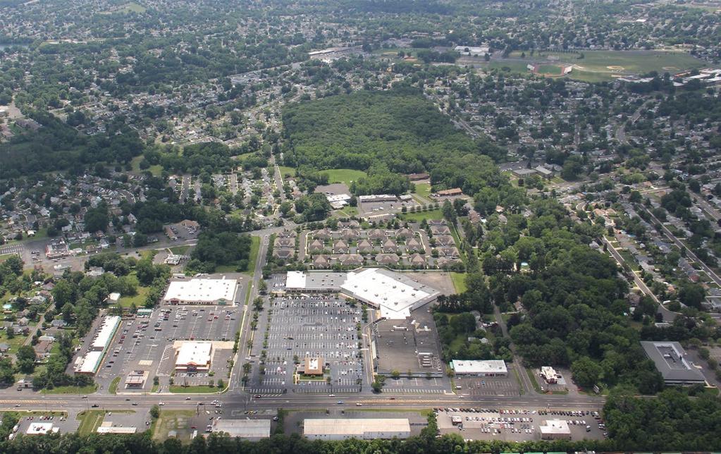 Trenton Road Arleans Avenue Pennsylvania Avenue Lincoln Highway Investment Highlights A Proven Track Record of Location Fairless Hills Shopping Plaza has historically performed over time, and has