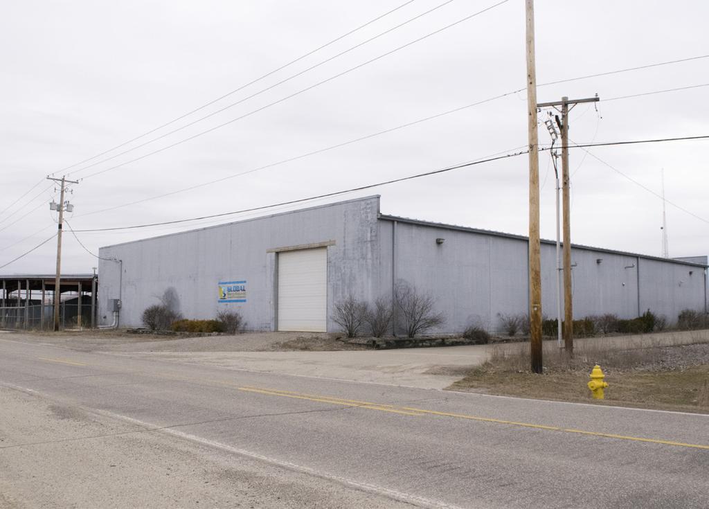 FOR SALE OR LEASE INDUSTRIAL PORTFOLIO 7415 Fort Wayne, Indiana 46803 PROPERTY DESCRIPTION 7415 Can be combined with 7603 Nelson Road for a total of +/-64,140 SF on 7.60 Acres.