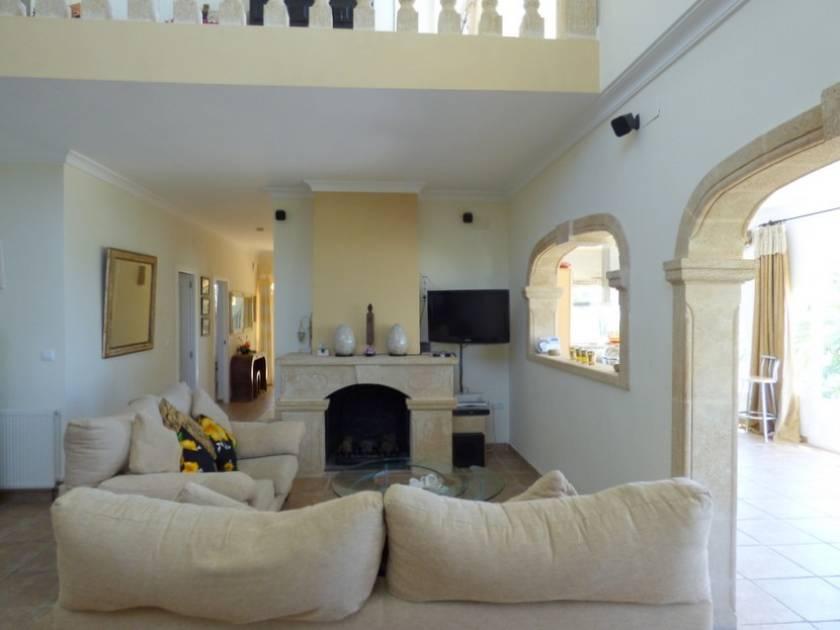 A bedroom, bathroom, reformed villa in the San Jaime area of Benissa Coastal with many luxury features including Tosca arches and a magnificent, handmade stone