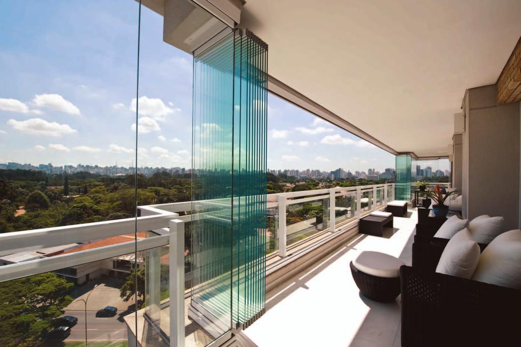 OPERABLE ALL-GLASS BALCONY