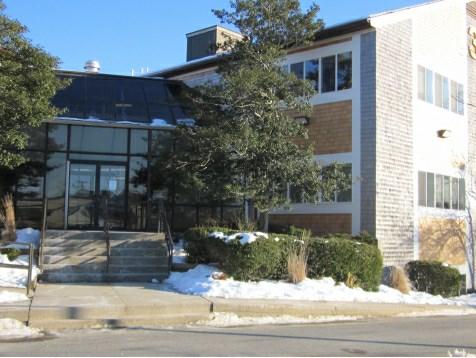 4 310 Barnstable Road, Hyannis, MA 02601 Price $3,625,000 Building Size 28,900 SF 1.60 AC Price/SF $125.43 /SF Office Office Building Property Use Type Investment Cap Rate 11.