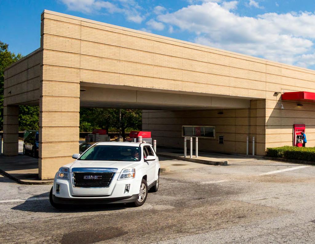 EXECUTIVE SUMMARY Coldwell Banker Commercial WESTMAC is pleased to present the sale of 3026 & 3040 Panola Road, a single tenant, NNN-leased investment located in the suburbs of Atlanta.