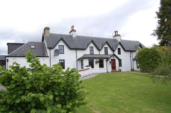 Scorguie House Croft Lane, Inverness IV3 8UD An opportunity to purchase a fully