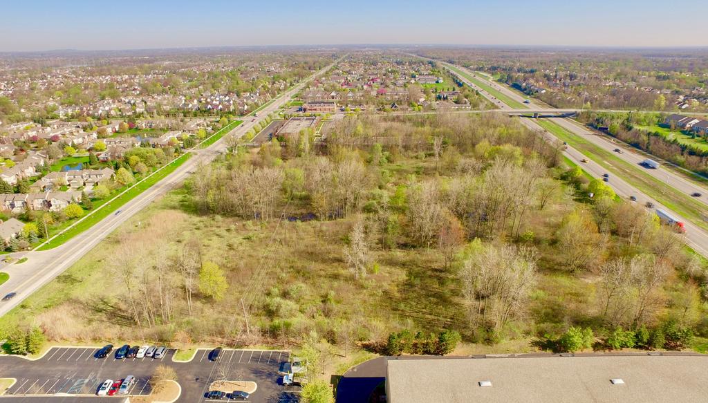 202,000 CARS PASS EACH DAY! AVAILABLE: 684 OF FREEWAY FRONTAGE ON I-275 HAGGERTY ROAD, CANTON TWP., MICHIGAN PALMER RD HAGGERTY RD 275 FOR DETAILS CONTACT Jon Savoy, CCIM, SIOR jon.