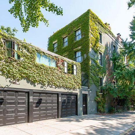 Snapshot Gina Gershon sold her duplex unit in 200 Eleventh Avenue for $8.2 million.