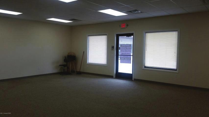 2nd floor Address: 1457 Rt 209 Available SF: 975 PM-44905 LEASE RATE: $14 SF/MO FEATURES: 975 SF of retail space