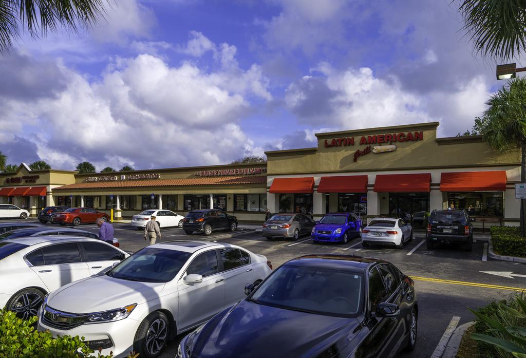 PLAZA INVESTMENT HIGHLIGHTS Infill South Florida community shopping center at significantly below replacement cost pricing Strong NOI growth and value enhancement potential Regional location