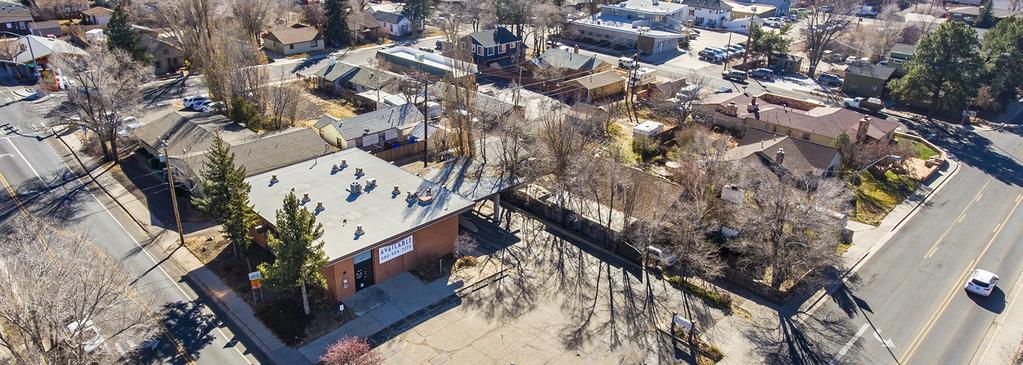 EXECUTIVE SUMMARY HIGHLIGHTS Former Bank with Rare Drive-thru Adjacent to Flagstaff Medical Center, Flagstaff High School, Marshall Middle School, & Thorpe Park Situated on 4-way Lighted Intersection