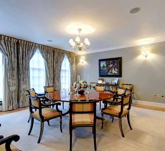 DESCRIPTION Gisiana House has been beautifully appointed throughout and now provides exceptional