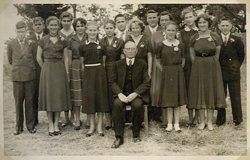 Confirmation 1954 Left to right: Walter Eckstein, Werner Lange, Traude Hoefer, Gretel Frank, Bruni Groezinger, Ursula Kuebler, Gudrun Blaich,