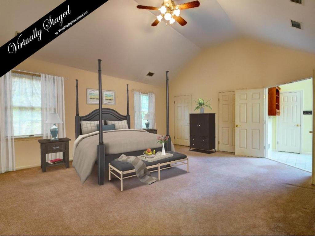Master Bedroom Suite - 19 X 14: The master