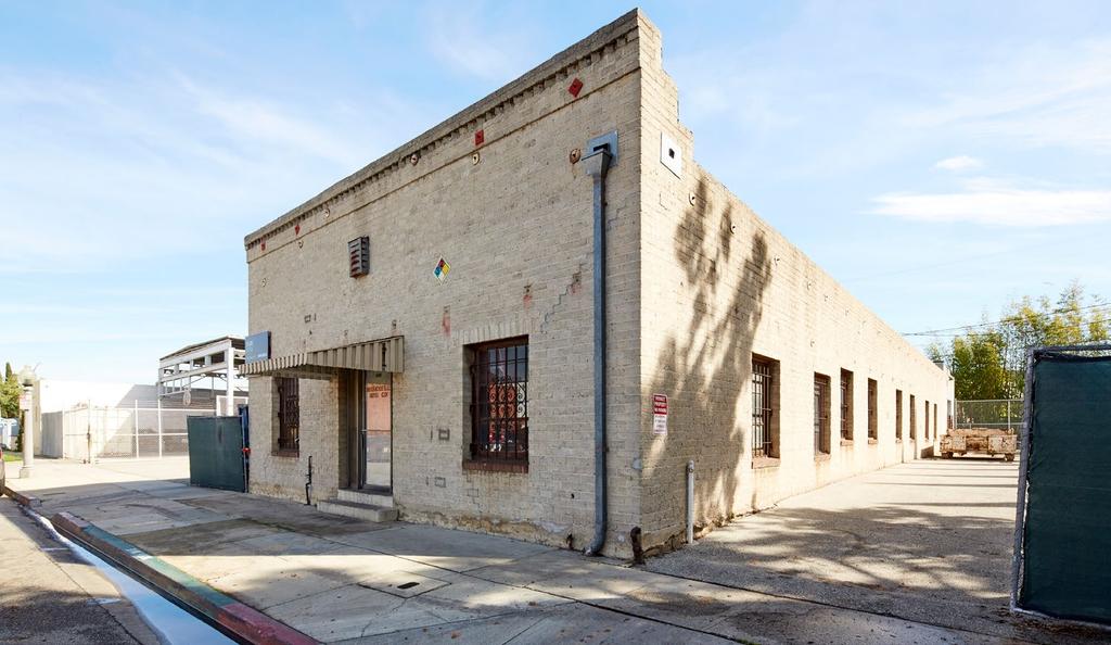 FOR LEASE CREATIVE OFFICE 3520-24 SCHAEFER ST CULVER CITY CA 90232 DETAILS AVAILABLE SF 1st Floor ± 6,199 RSF RATE $5.25 / SF per Mo.