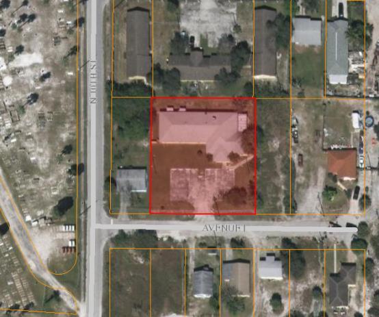 administrative area. Business earns $9,000/mo. Located in quiet secluded street in Fort Pierce. Building Type: Acreage: Rehab 0.