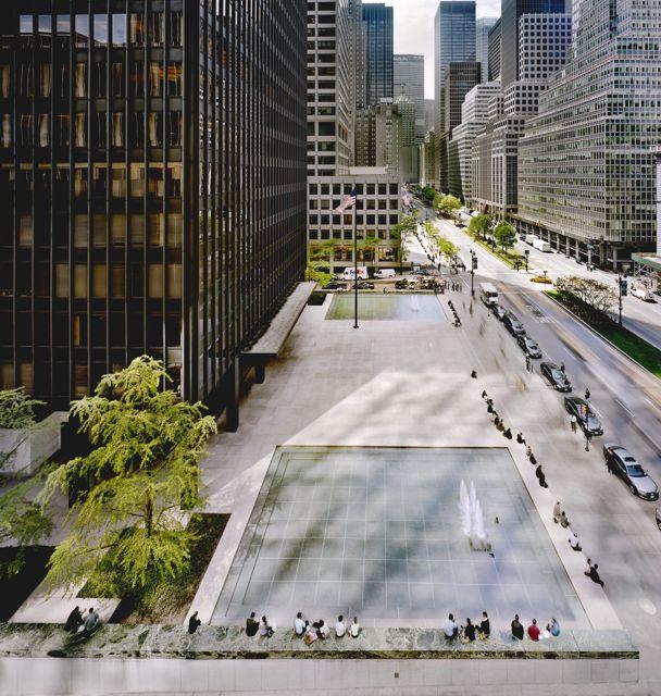 Pare s photograph of the Seagram Building s plaza.
