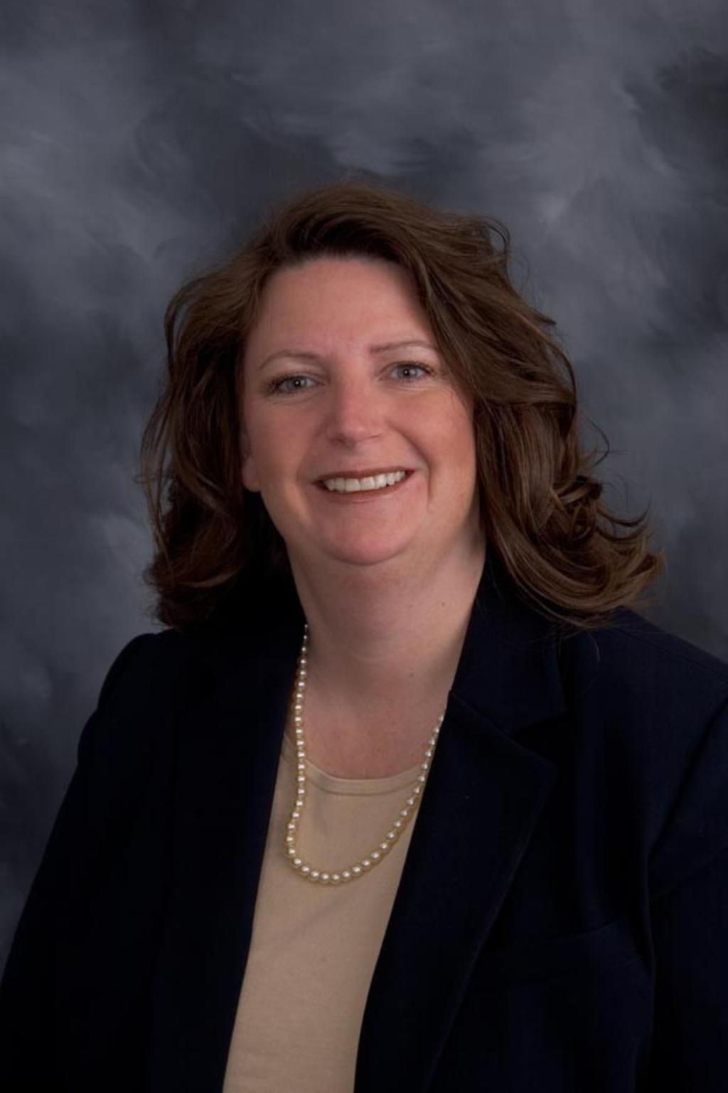 Advisor Bio & Contact 2 DIANA PARENT, CCIM Executive Director PROFESSIONAL BACKGROUND Diana Parent serves as the managing director for SVN/Parke Group, a full-service commercial real estate firm