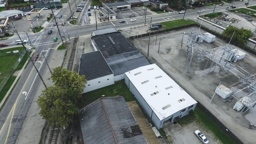 Complete Highlights LEASE HIGHLIGHTS 10,300 SF of Warehouse Space immediately available for oncoming tenant Approximately 900 SF of move in ready office space available Ceiling Heights of both 14ft