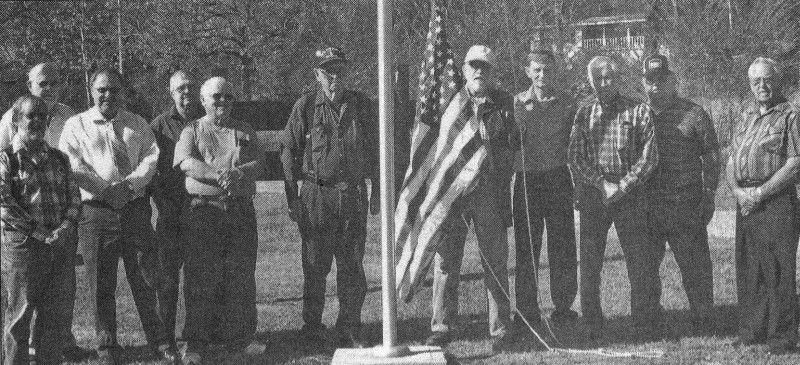 AT BUFFALO VALLEY COMMUNITY CENTER NOVEMBER 2010 The Buffalo Valley Community Center recently held a flag raising with a flag donated by Henry Fincher.