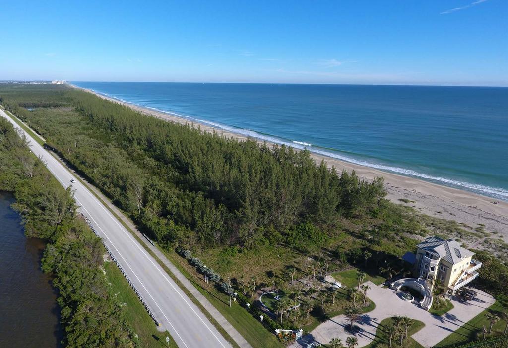 Regional Overview Fort Pierce, Florida Fort Pierce Overview Around Town Located beach front in the charming and historic city of Fort Pierce, this development site is surrounded by crystal blue ocean