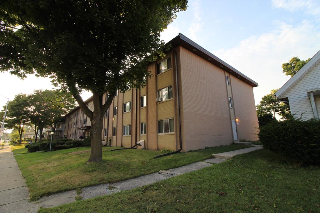 OVERVIEW Well maintained building, built with quality construction. This structure was built in 1973 and features 38-1 bedroom and 2-2 bedroom units.
