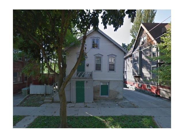 $38,500 MLS #: 1997864 Unit Mix: 2/1 Stories: 2 2911-2913 W Michigan A&B ST Other, WI 53208 1,903 Taxes (Yr): $0 (2015) Subdivision: n/a See Agent Electricity Available, Phone Available Owner