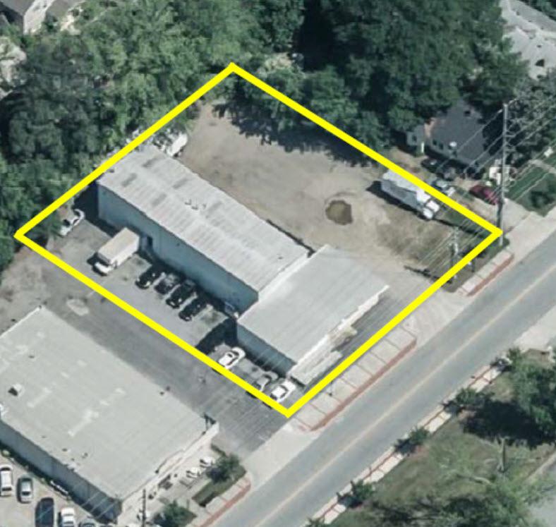 Property Details & Highlights Property Name: 7,000 SF For Sale or Lease Property Address: 801 Virginia Avenue, Hapeville, GA 30354 Price: Building Size: $545,000 / $78 SF 7,000 SF+- Lot Size: 0.