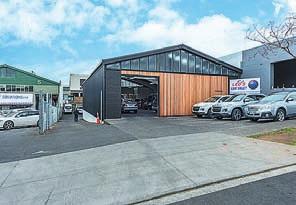 nz/1681958 Scott Kirk 021 499 661 James Were 021 740 032 PENROSE, 3 Greenpark Road Fully refurbished standalone building with new six year lease on a 809m² freehold site.