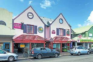 nz/1682064 James Hill 021 599 529 James Valintine 021 023 71 868 WHITIANGA, 17 Monk Street Mixed use residential / commercial investment. Located in the main CBD of Whitianga.