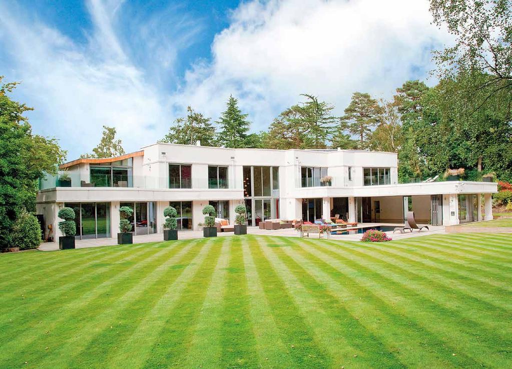 LION HILL Weybridge, Surrey Striking contemporary family home A contemporary and luxurious