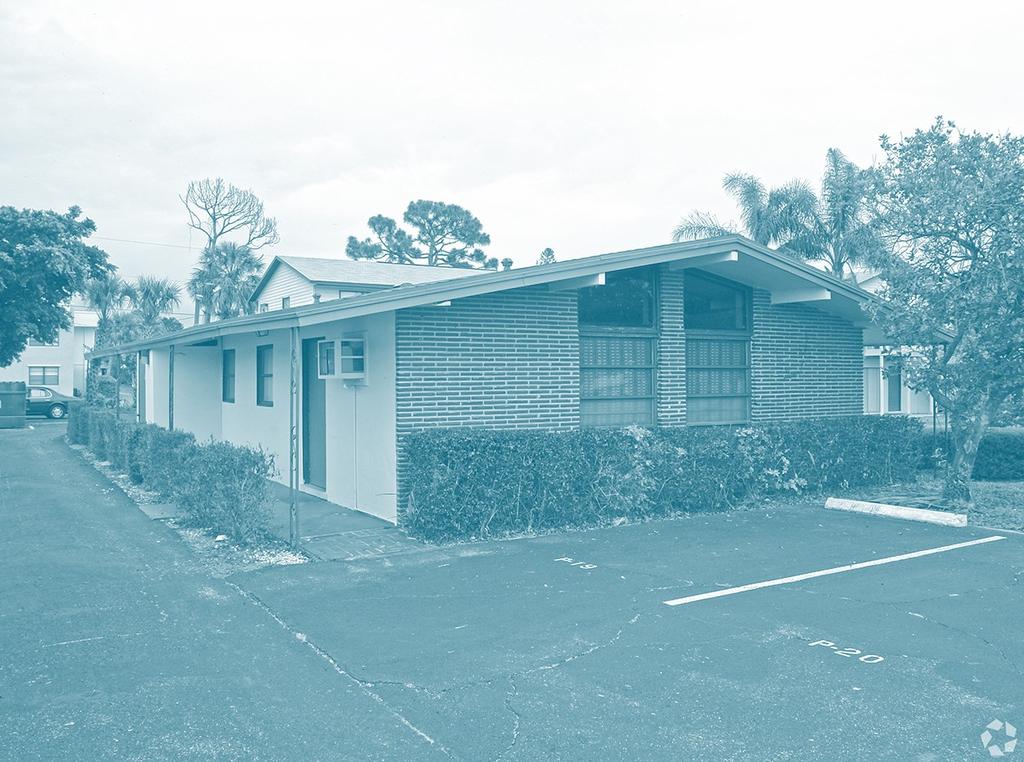 PROPERTY DETAILS OFFERING PRICE $1,200,000 ANNUAL GROSS INCOME $126,500 NET OPERATING INCOME $84,192 CAP RATE 7% PROPERTY SPECIFICATIONS BUILDING SIZE(S) (Unit 855-857) 2,349 sf / (Unit 859 & 861)