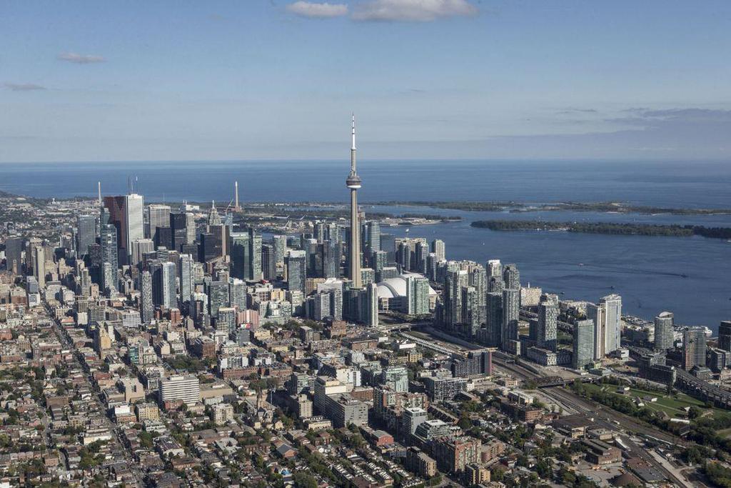 Downtown Toronto Stats Downtown Population = 870,000 Growth of 10,000 pp/year from