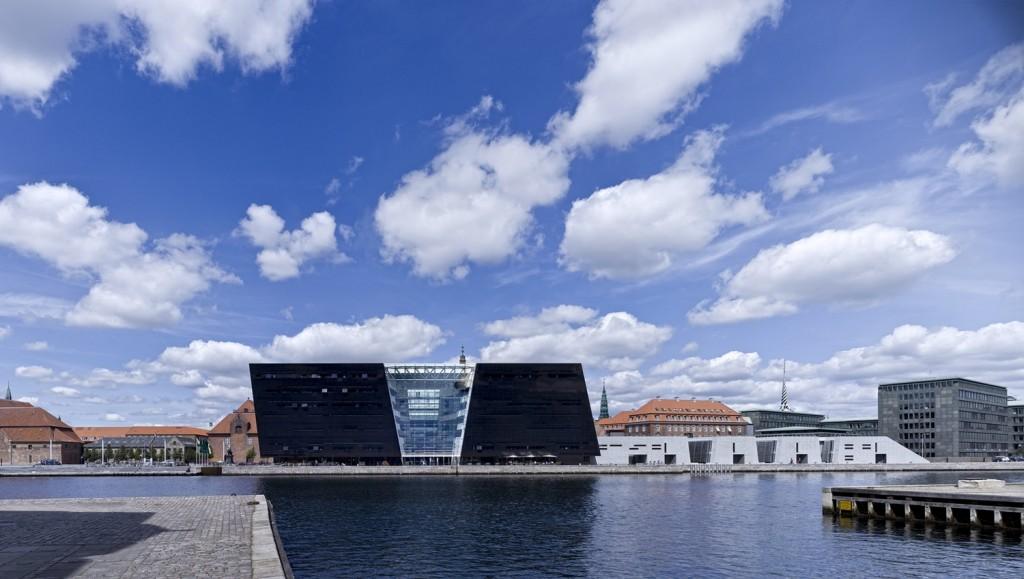 Diamond Situated in the historic heart of Copenhagen, the extension marks a radical shift from traditional library structure and accommodates a range of cultural facilities Open and essentially