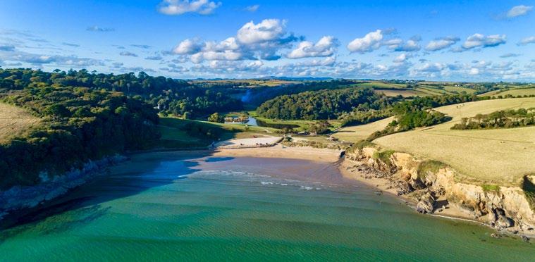 St Mawes Caerhays Polsue Farm is set within the highly sought after Roseland Peninsula, a most beautiful location on the South Cornwall coast, flanked by the magnificent Carrick Roads sailing waters