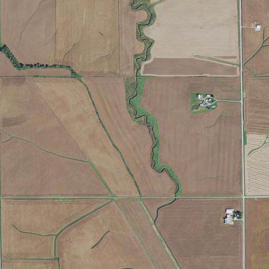 Aerial Photo Combined Parcels - 225 Acres, m/l Combined Parcels NAIP/Iowa Imagery: 2015 Total Acres: 225.00 Crop Acres*: 200.30 Corn Base*: 119.00 Bean Base*: 67.00 Soil Productivity: 80.